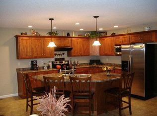 1916 Medina Cv, Fort Wayne, IN 46845