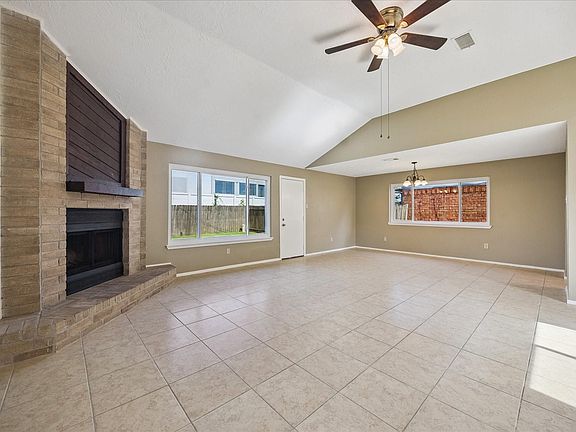2nd image of 16819 Quail Crest Ct