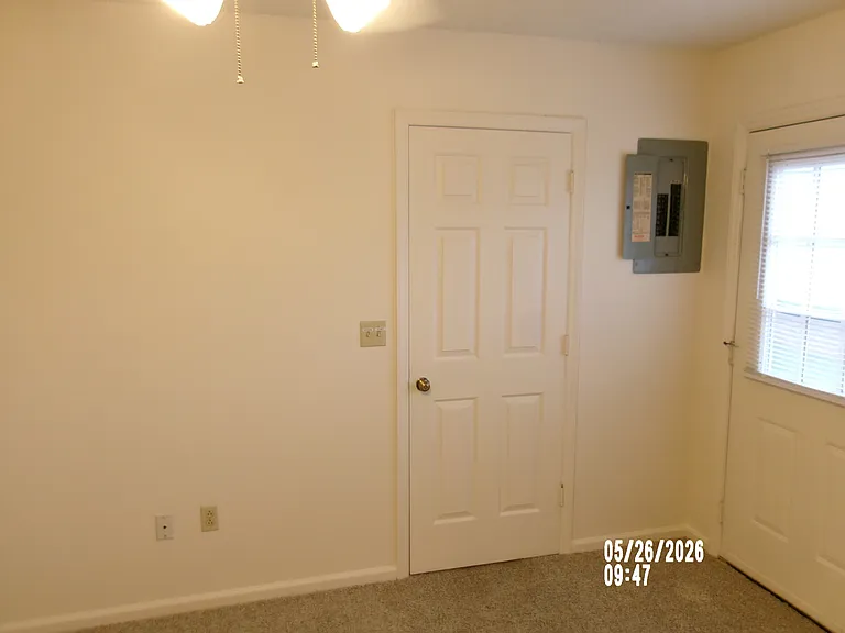 725 9th Ave NE #725 — Photo 16