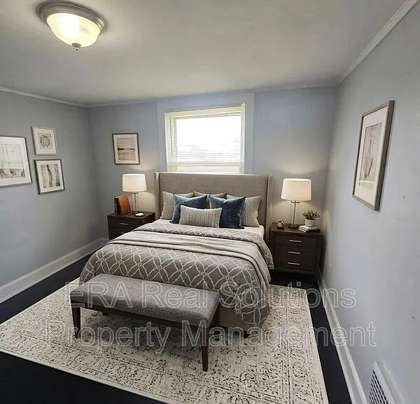 1557 N N Brks — Photo 3
