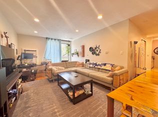 142 Kenrick St APT 34, Brighton, MA 02135