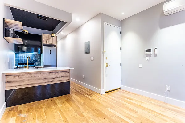 Rented by Compass | media 13