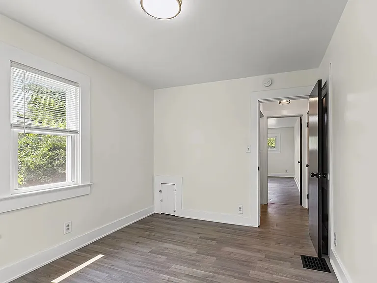 620 S Irvington Ave — Photo 7