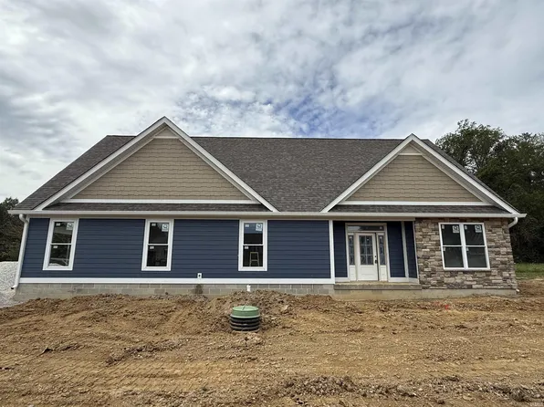 1318 S Parks Edge Rd, Bloomington, IN 47401