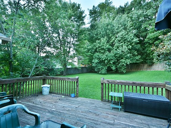 4th image of 3213 Forest Hill Ct