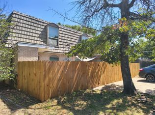 1912 W Sanford St, Arlington, TX 76012