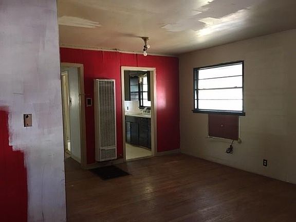 2nd image of 1525 Park Ave