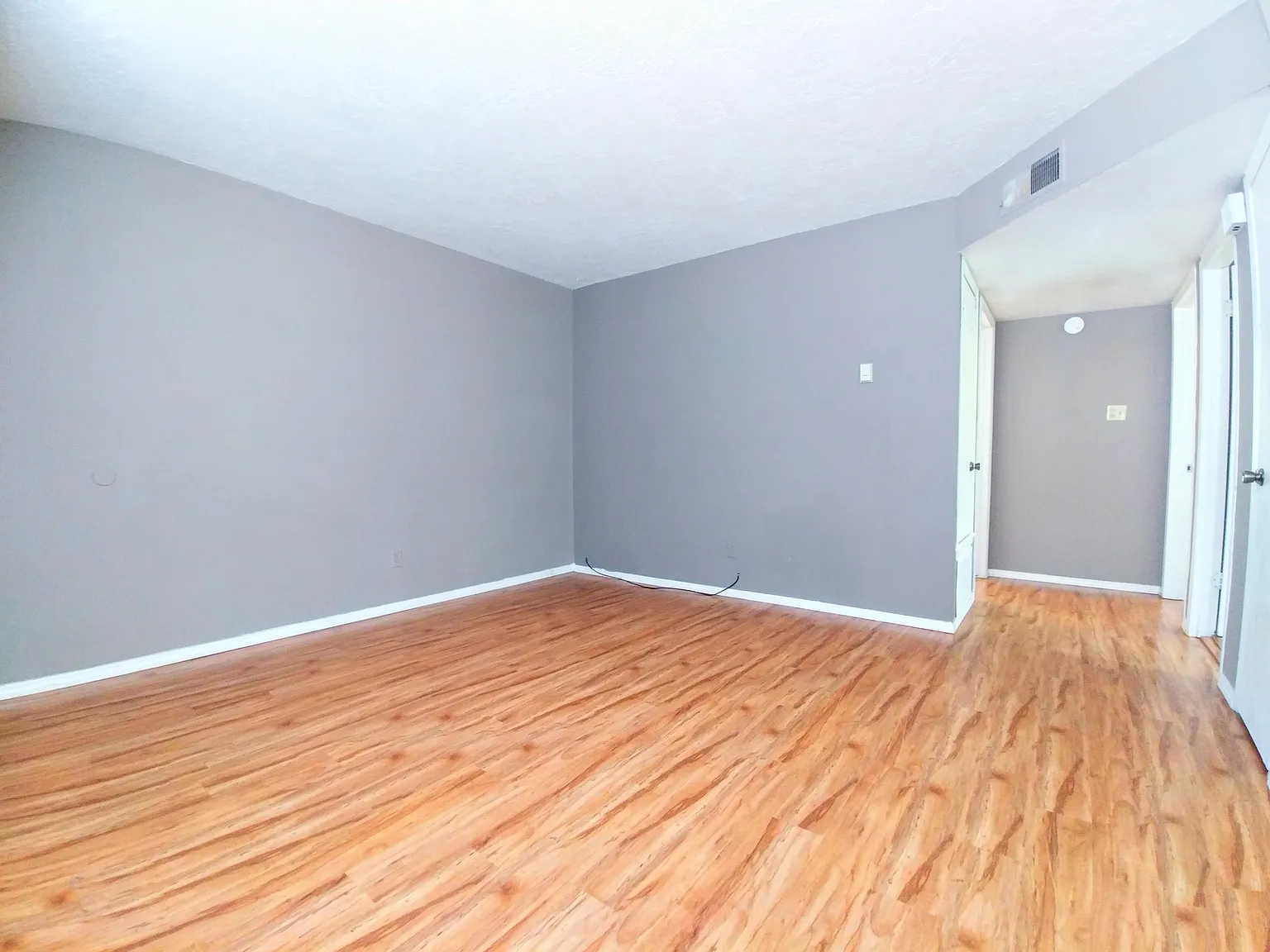 Updated UNM Area 2 bed/1 bath w/ Custom Finishes — Photo 4