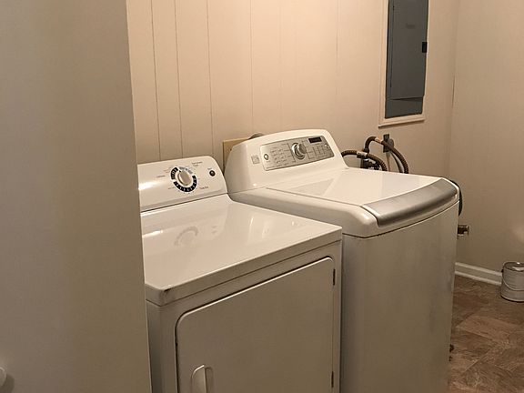 W/D Included 2-3 y/o