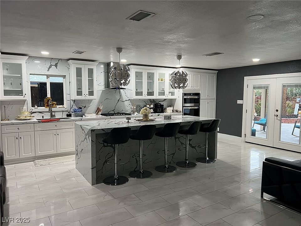2nd image of 3860 Ventura Way