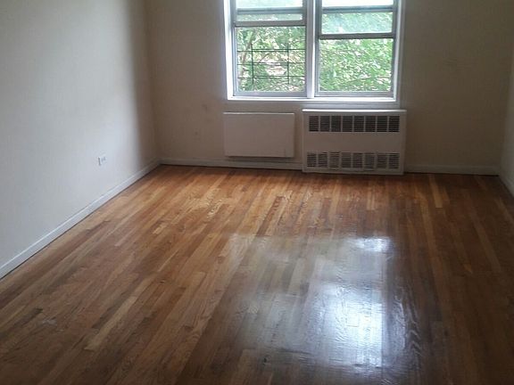 4th image of 2059 Bedford Ave