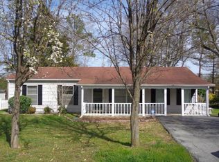 215 Robert E Lee St, Fort Oglethorpe, GA 30742