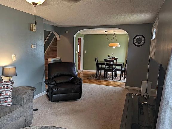 2nd image of 30 Edge Park Dr