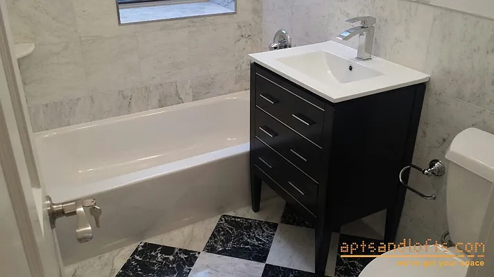 Rented by aptsandlofts.com | media 24