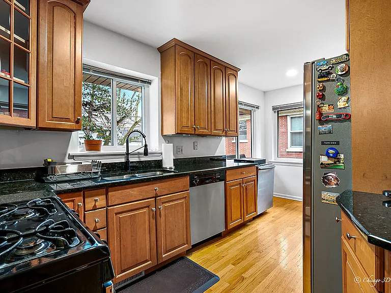 5844 N Lacey Ave — Photo 4