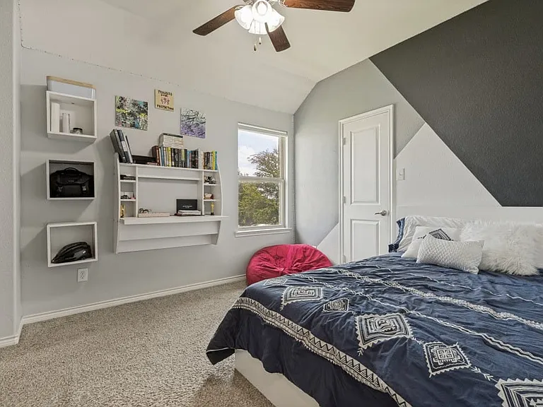 10105 Barstow Way — Photo 11