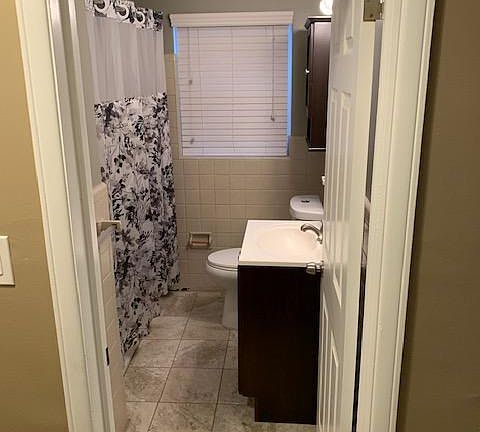 3rd image of 22937 Allen Ct