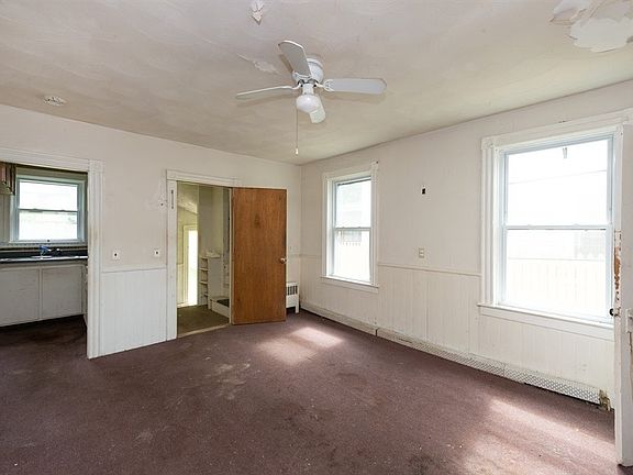 5th image of 1211 Douglas Ave