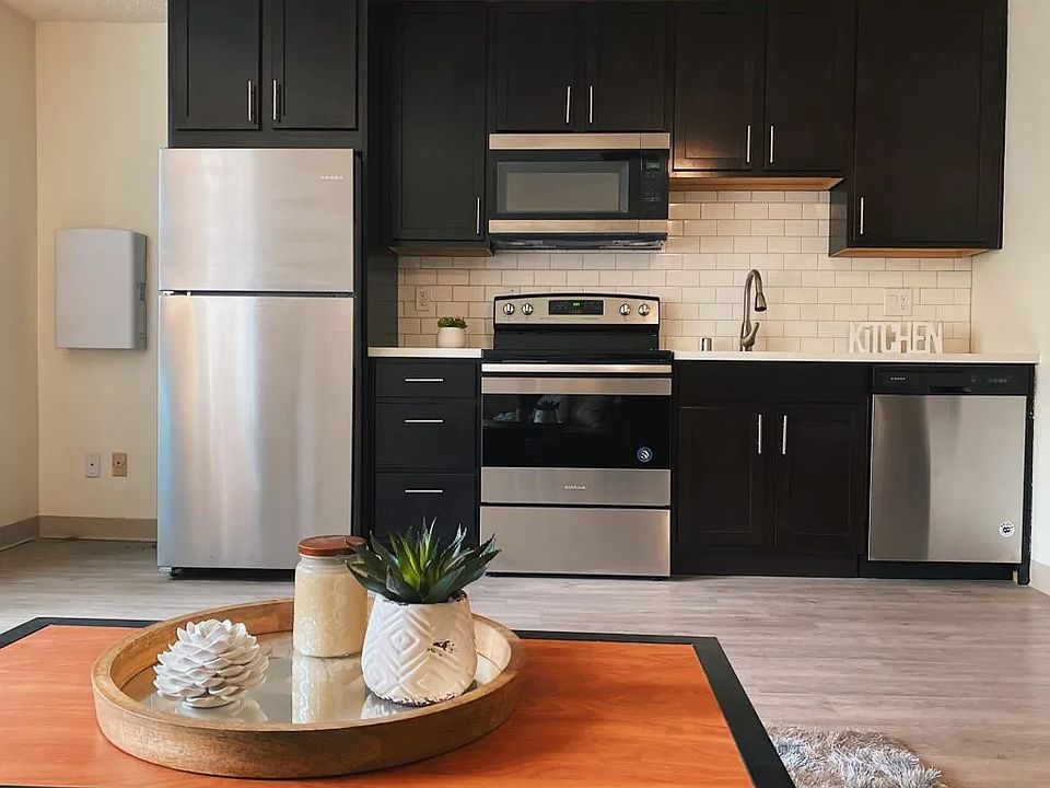 2nd image of 106 Mustang Dr #203