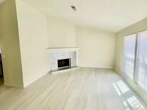 846 Martin Rd, Stone Mountain, GA 30088