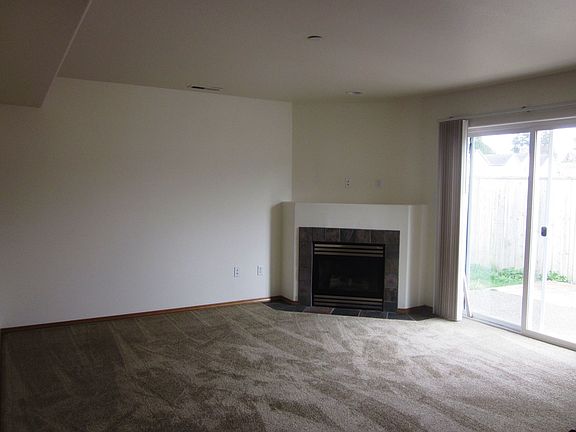 5th image of 9132 2nd Pl SE