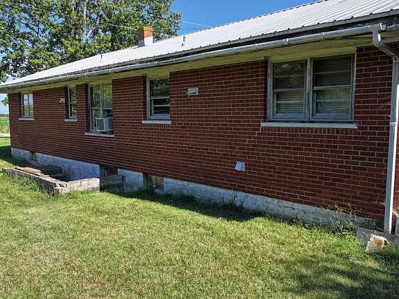 4th image of 2470 Southfork Rd