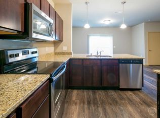 2317 Parmenter St APT 201, Middleton, WI 53562