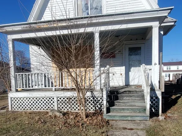 105 E Main St, Wyoming, IA 52362