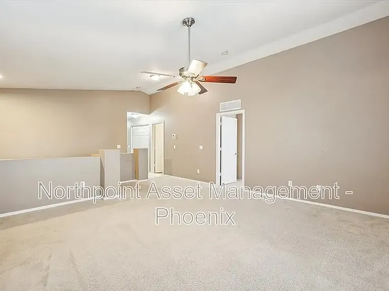 4906 N 113th Dr — Photo 8