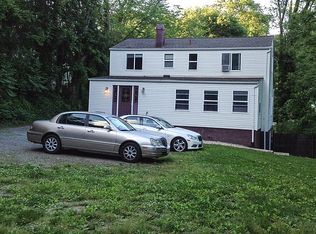 3209 Spring Dr, Alexandria, VA 22306