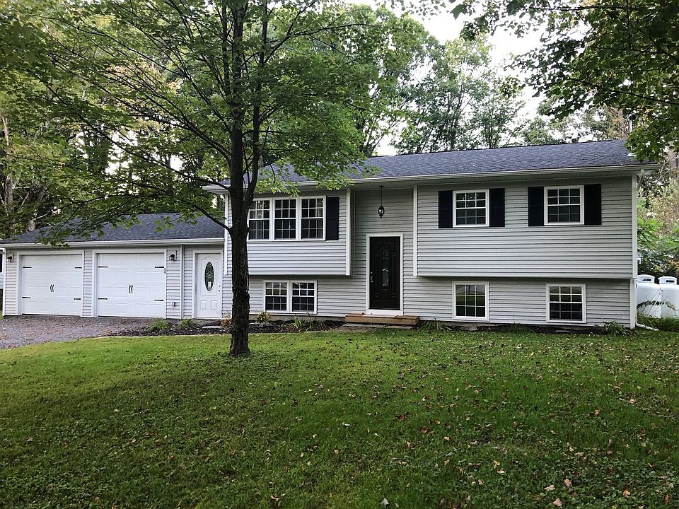 1st image of 9 Traver Ln