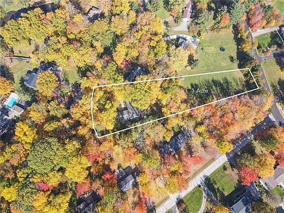 3rd image of 37 Sugar Bush Ln