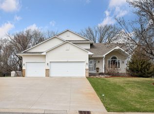 874 Kayla Ln, Hanover, MN 55341