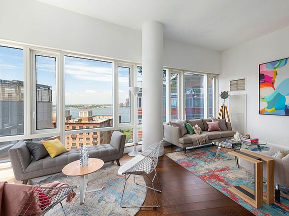 4th image of 70 Little St W #11L
