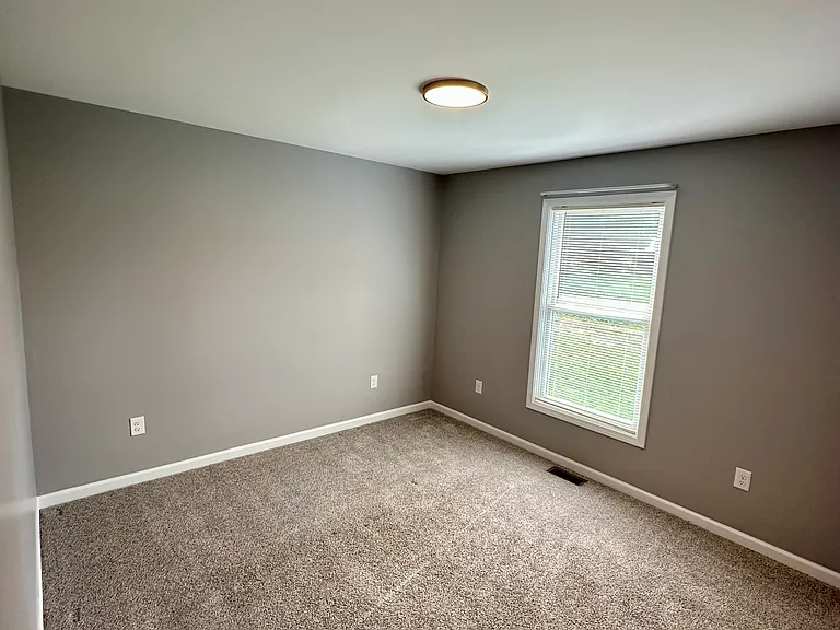4225 Rickman Rd — Photo 8
