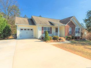 1042 Midlake Ave, Kannapolis, NC 28083