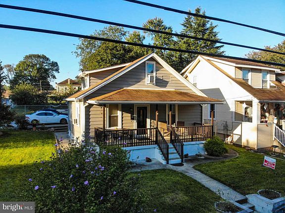 2nd image of 835 Engard Ave