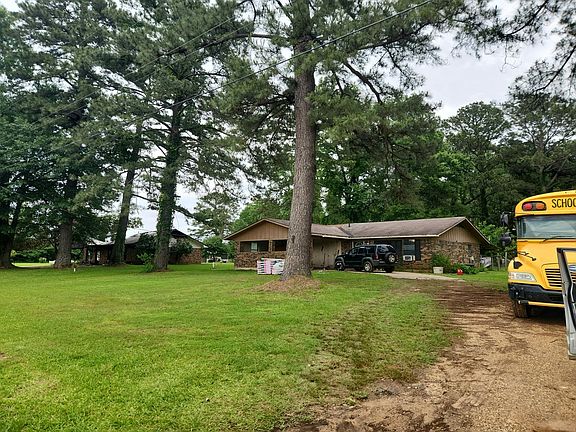 2nd image of 1603 Hart Rd