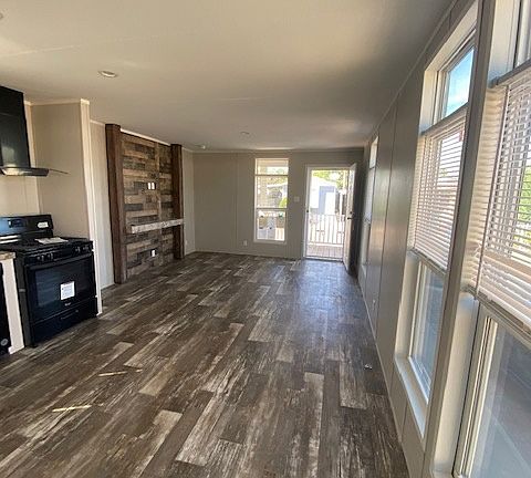 3rd image of 16601 N 29th St Lot 101