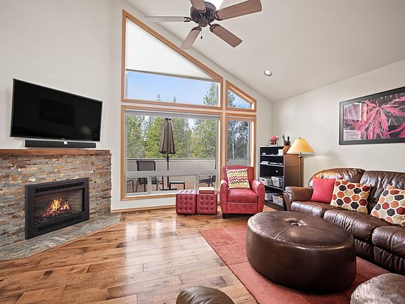 3rd image of 57700 Cottonwood Ln #2