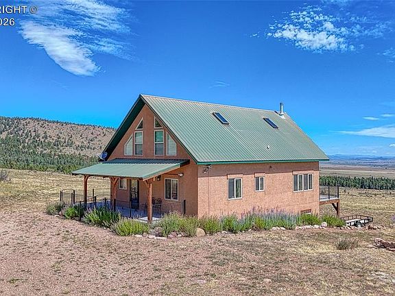 2nd image of 381 Cynthia Ln