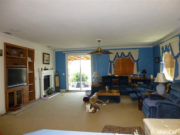 4th image of 6690 Meadowlark Ave
