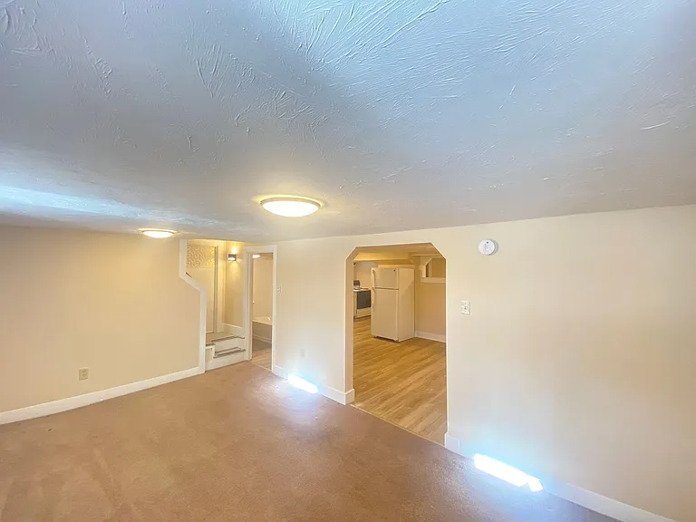 16 Linwood St #A — Photo 13