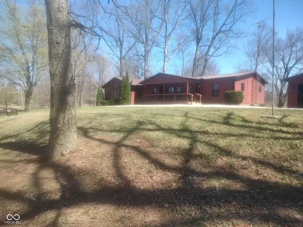 2266 Vfw Rd, Mitchell, IN 47446