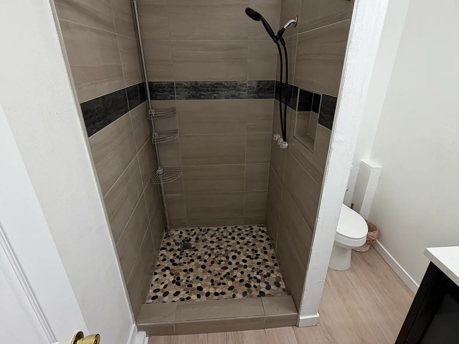 1 bed, 420 sqft, $1,550 — Photo 2