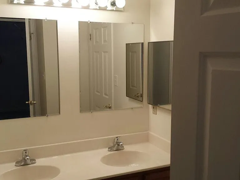 742 Reedy Cir — Photo 15