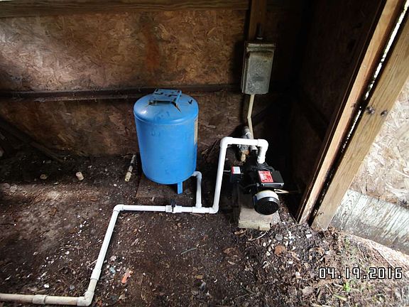5th image of 108 Putnam Ave