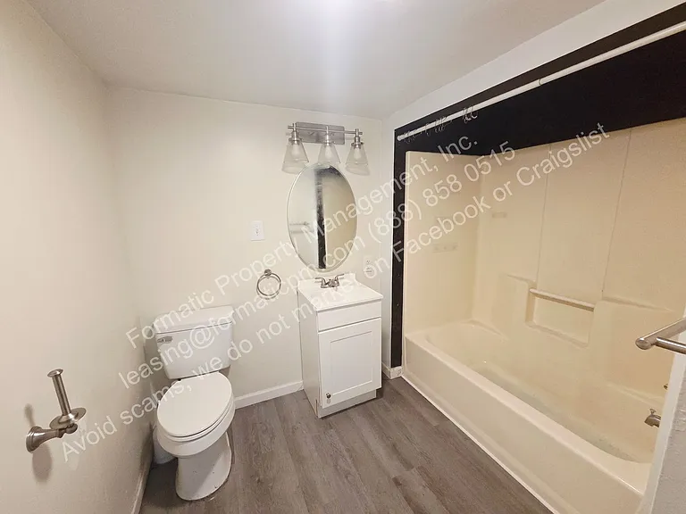 694 W 8th St #2 — Photo 5