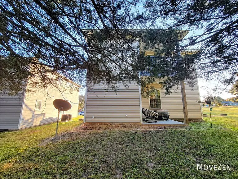 1076 Norris Rd — Photo 12