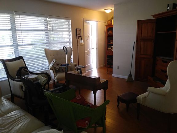 2nd image of 14194 87th Ave